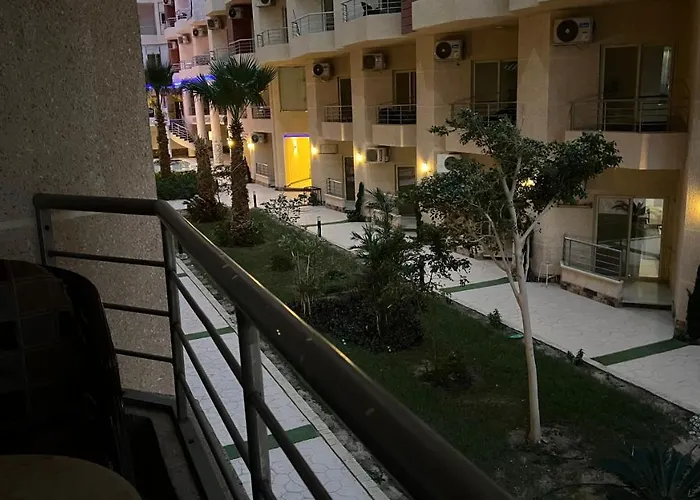 Casablanca Resort, First Line With Private And Swimming Pools, 3* Gurdaka